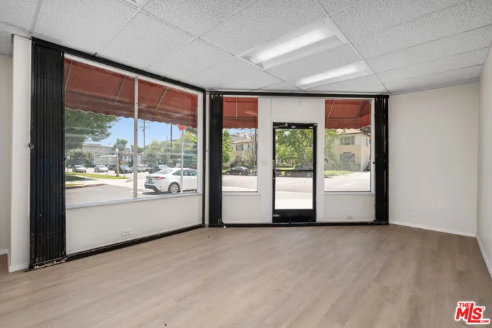 5205 Agnes Avenue, Valley Village, California 91607