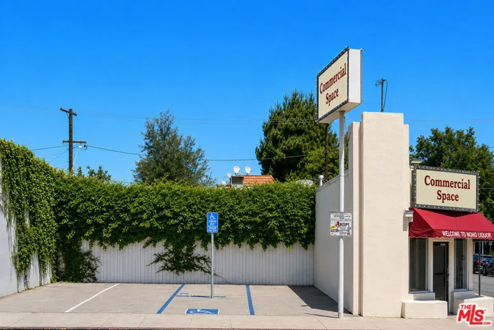 5205 Agnes Avenue, Valley Village, California 91607