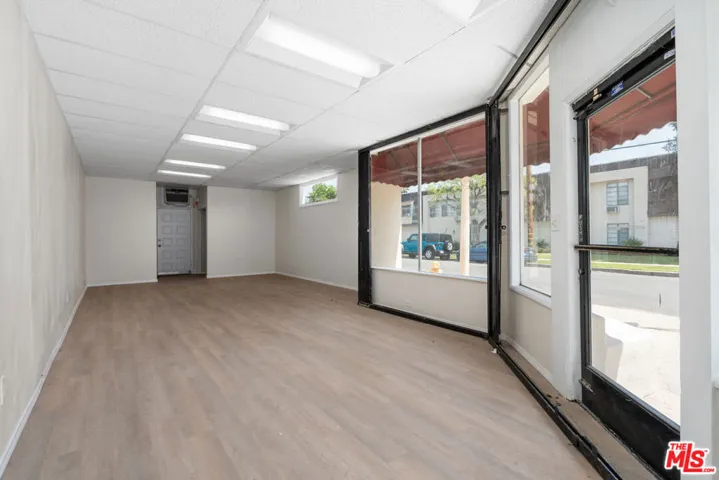 5205 Agnes Avenue, Valley Village, California 91607