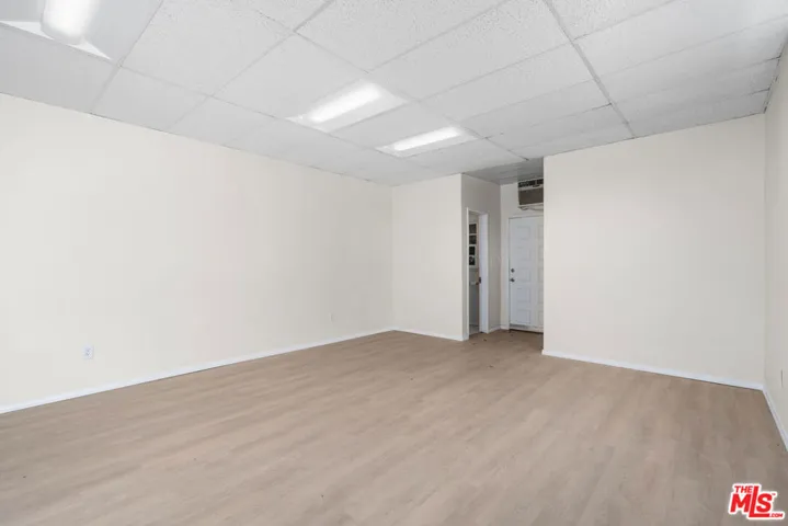 5205 Agnes Avenue, Valley Village, California 91607