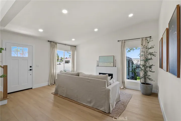 9281 Comstock, Huntington Beach, California 92646