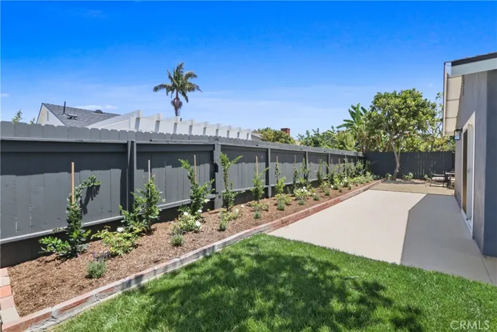 9281 Comstock, Huntington Beach, California 92646