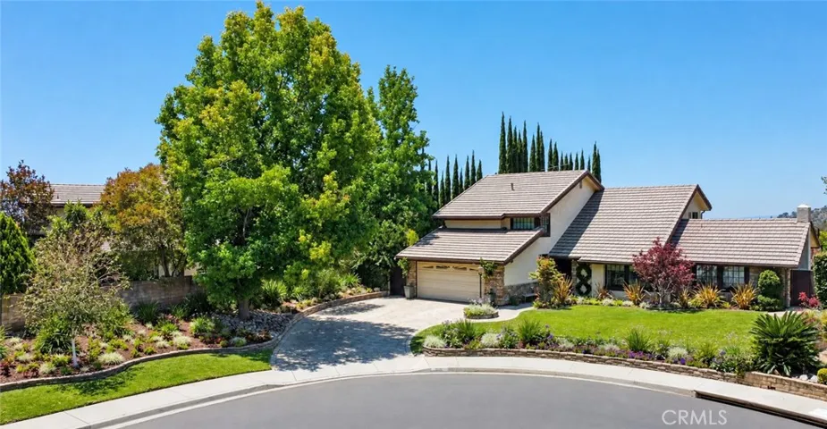 Fantastic private location at the end of the cul-de-sac
