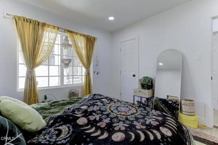 1Z5A2159_60_61Interior