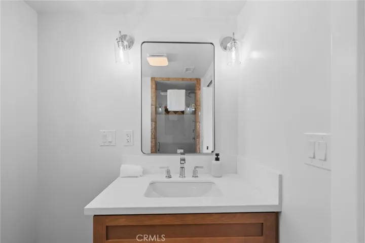 Adu Full Bath