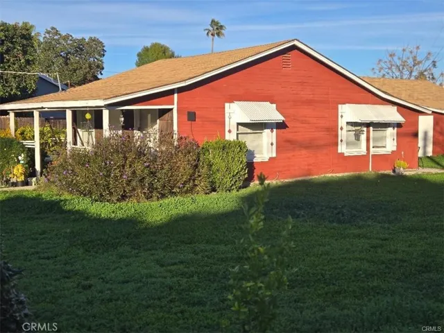 7402 Nestle, Reseda, California 91335 — photo 4