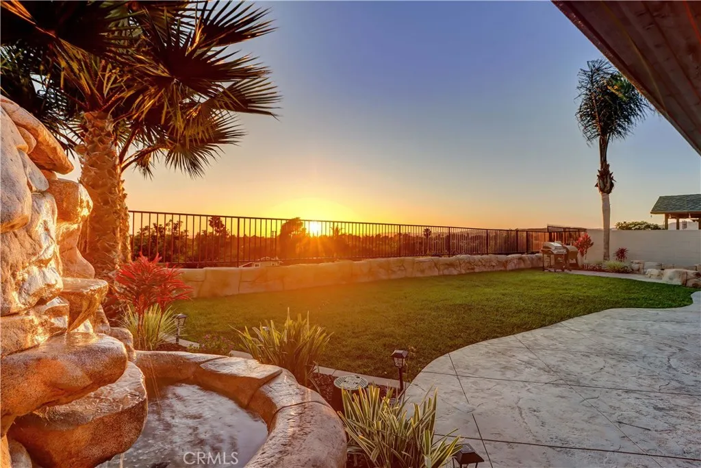 5851 Walnut Creek