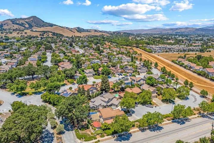 350 Via Largo, Morgan Hill, California 95037