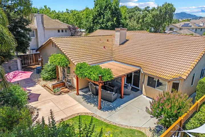 350 Via Largo, Morgan Hill, California 95037