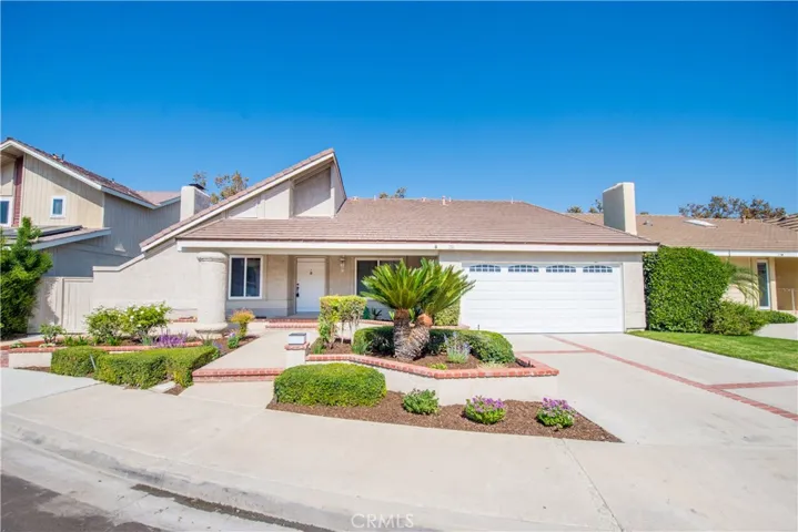 32 Deer Spring, Irvine, California 92604