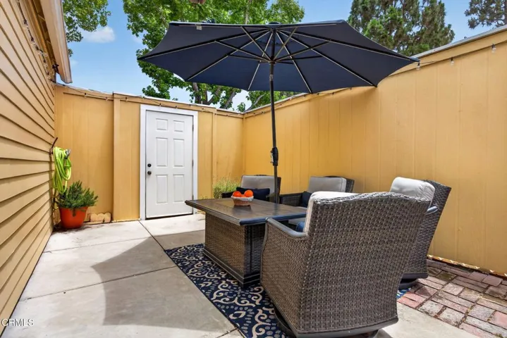 Beachside Gem - 2641 Captains Ave.