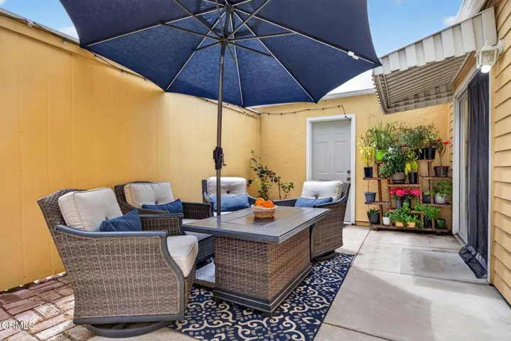 Beachside Gem - 2641 Captains Ave.