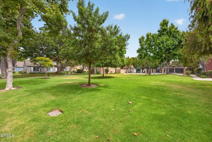 Beachside Gem - 2641 Captains Ave.