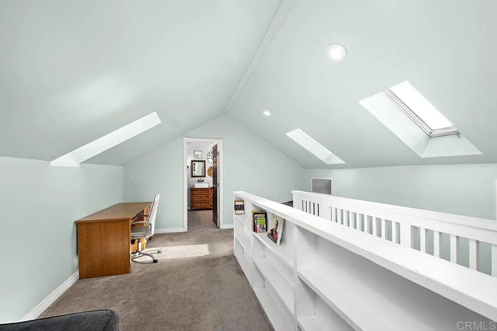 2683-Upstairs Loft
