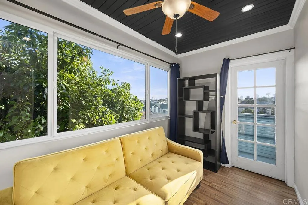2687 - Sitting Area-Balcony