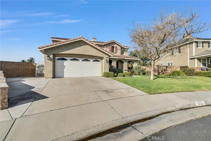 519 Cedarbrook Lane, Corona, California 92879