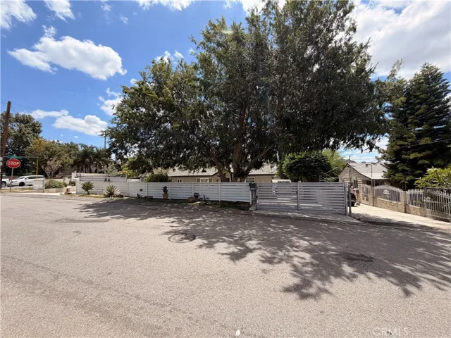 3434 Pontiac, Jurupa Valley, California 92509