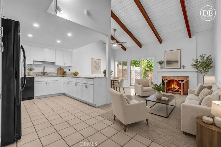 Kitchen-family-dining areas AI staged