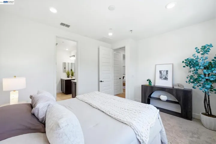 39482 Capstone Cmn, Fremont, California 94539