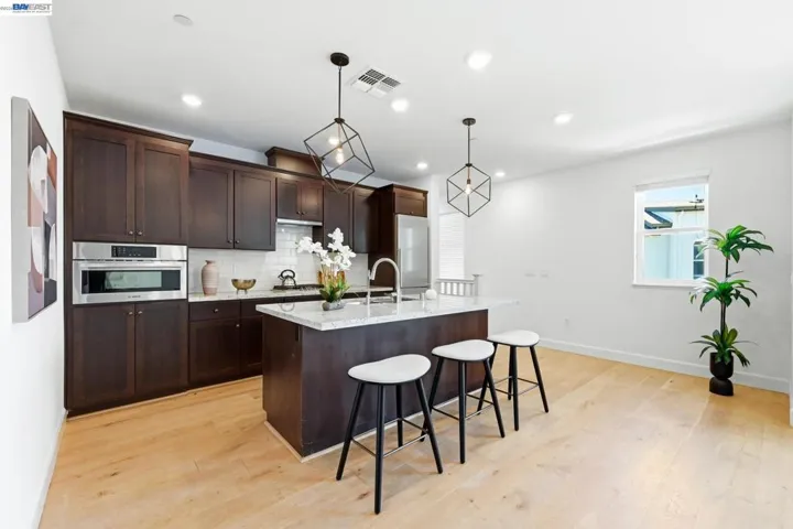 39482 Capstone Cmn, Fremont, California 94539