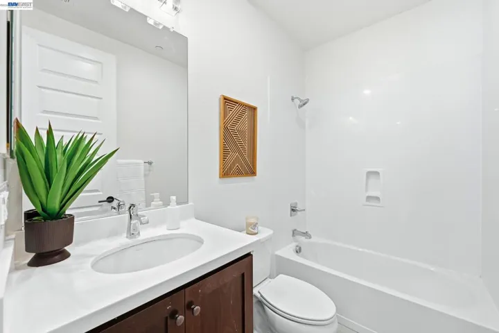 39482 Capstone Cmn, Fremont, California 94539