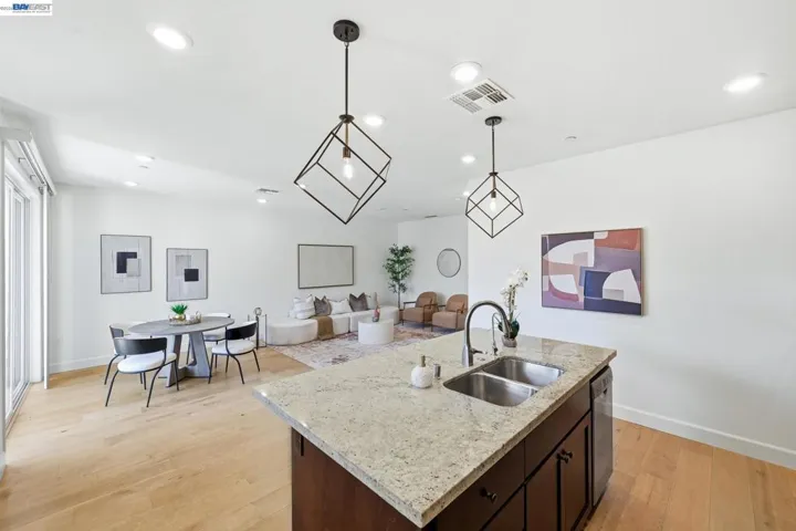 39482 Capstone Cmn, Fremont, California 94539