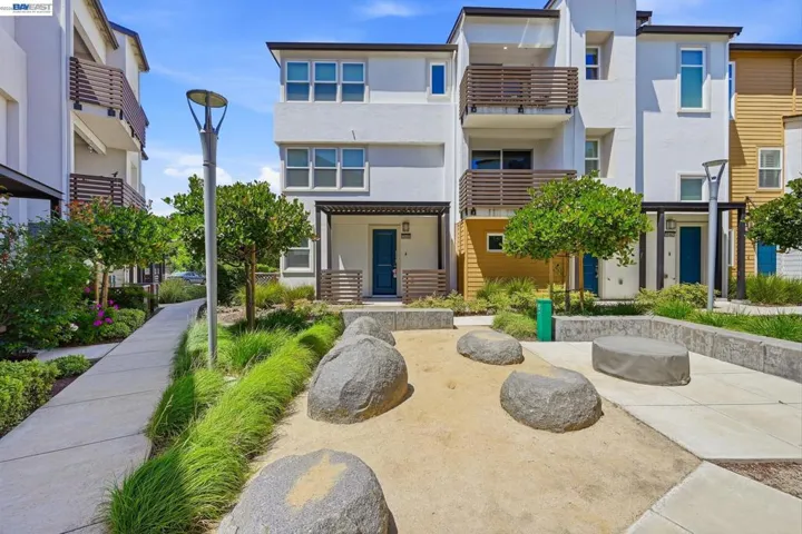 39482 Capstone Cmn, Fremont, California 94539