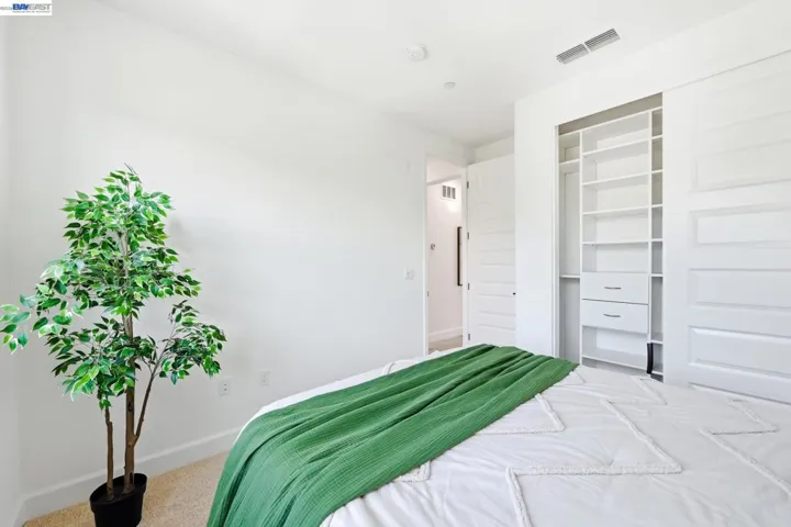 39482 Capstone Cmn, Fremont, California 94539
