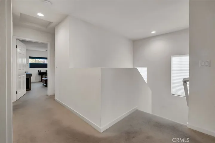 13412 N Manzanillo, Sylmar, California 91342