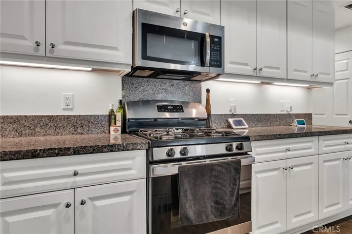 13412 N Manzanillo, Sylmar, California 91342