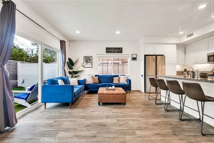 13412 N Manzanillo, Sylmar, California 91342