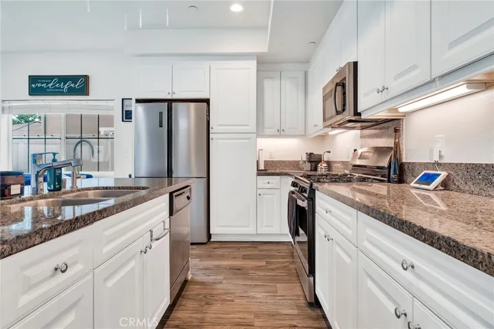 13412 N Manzanillo, Sylmar, California 91342