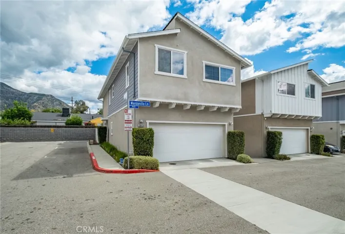 13412 N Manzanillo, Sylmar, California 91342