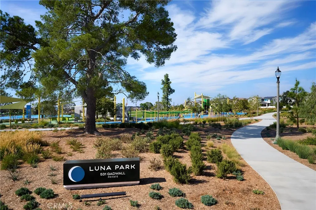 Aurora at Luna Park Community