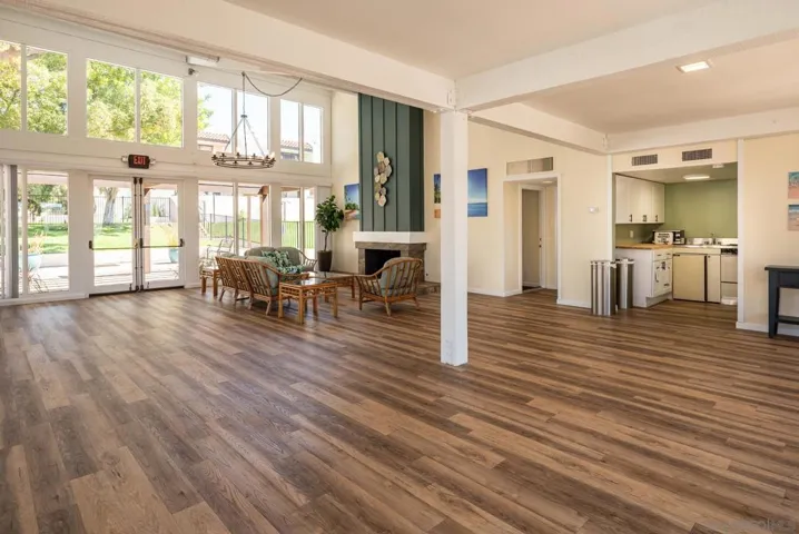 6786 Caminito Del Greco, San Diego, California 92120