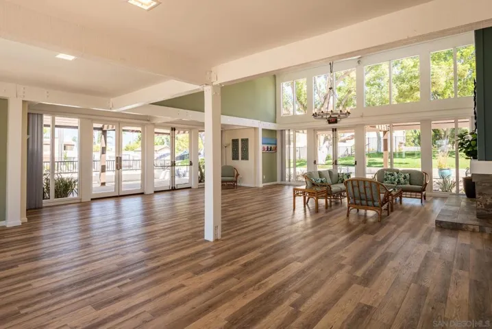 6786 Caminito Del Greco, San Diego, California 92120