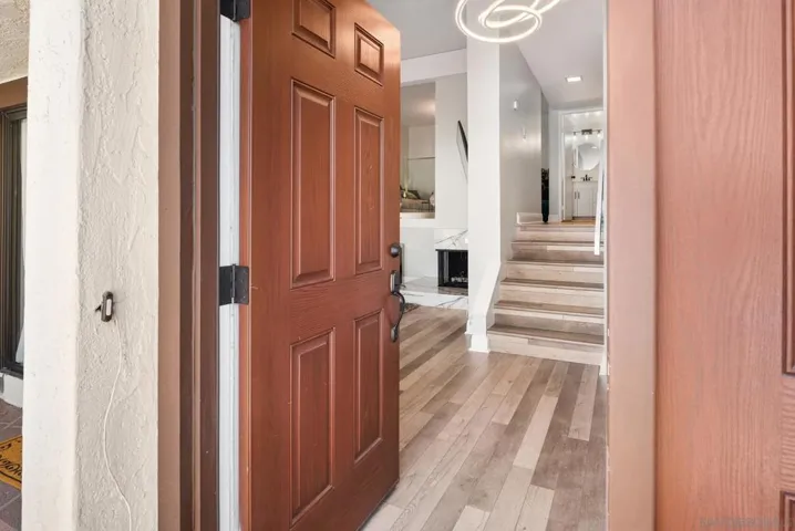 6786 Caminito Del Greco, San Diego, California 92120