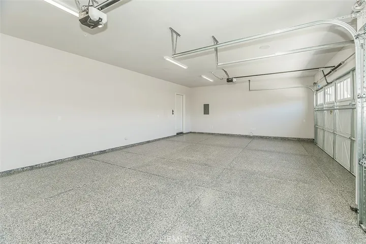 11609 N Sandy Par, Fresno, California 93730