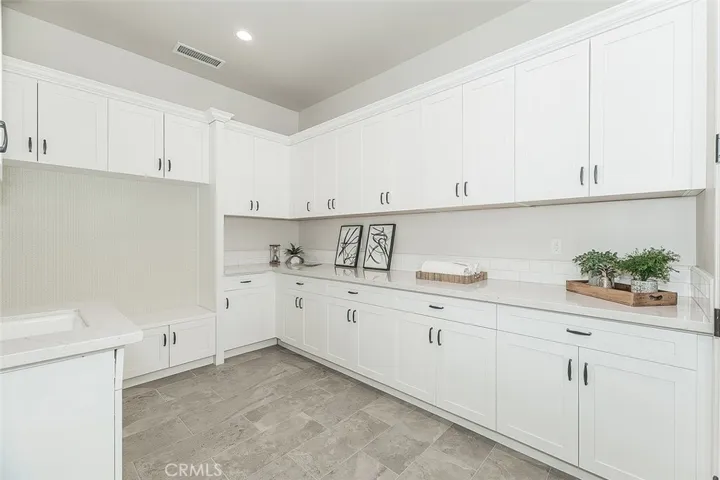 11609 N Sandy Par, Fresno, California 93730