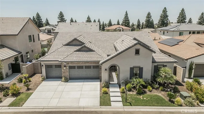 11609 N Sandy Par, Fresno, California 93730