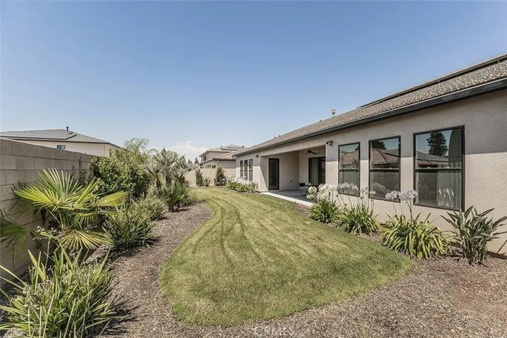11609 N Sandy Par, Fresno, California 93730