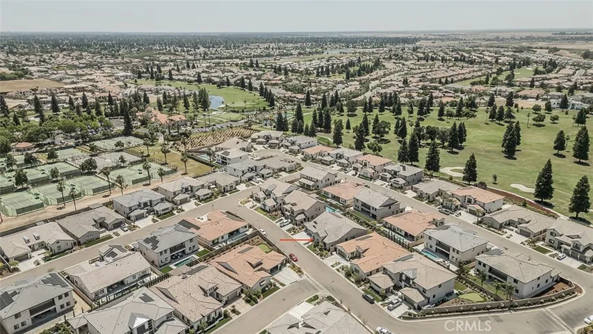 11609 N Sandy Par, Fresno, California 93730