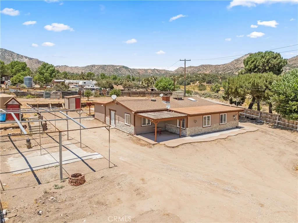 5100 Oil Well Rd, Phelan, California 92371 — photo 5