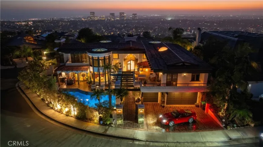 2 Trafalgar, Newport Beach, California 92660