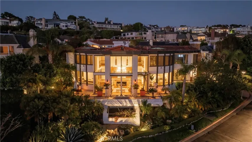 2 Trafalgar, Newport Beach, California 92660