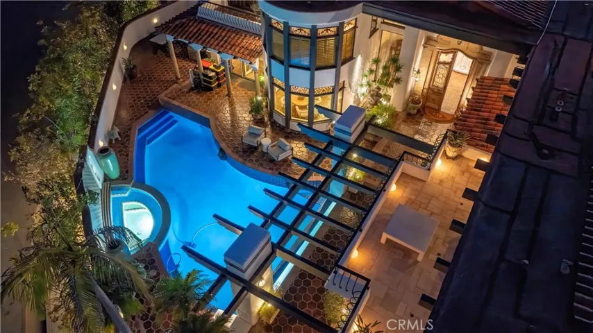 2 Trafalgar, Newport Beach, California 92660