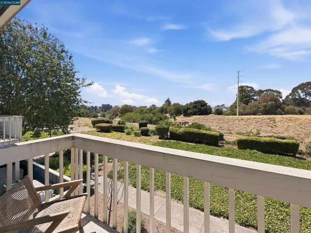 90 Glenwood, Hercules, California 94547