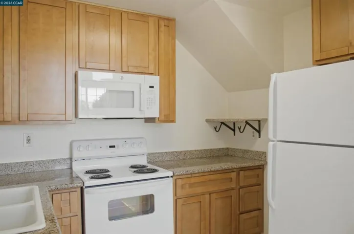 90 Glenwood, Hercules, California 94547