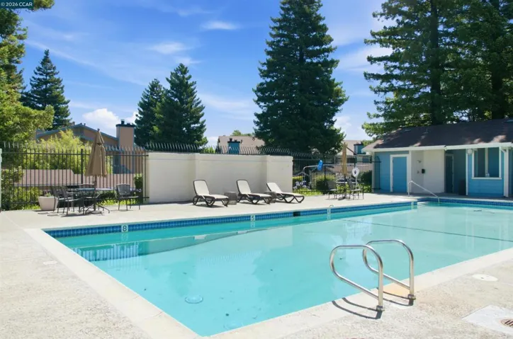 90 Glenwood, Hercules, California 94547