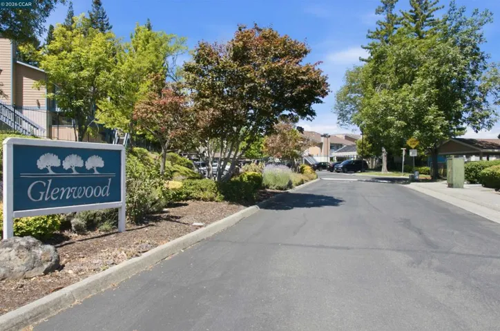90 Glenwood, Hercules, California 94547
